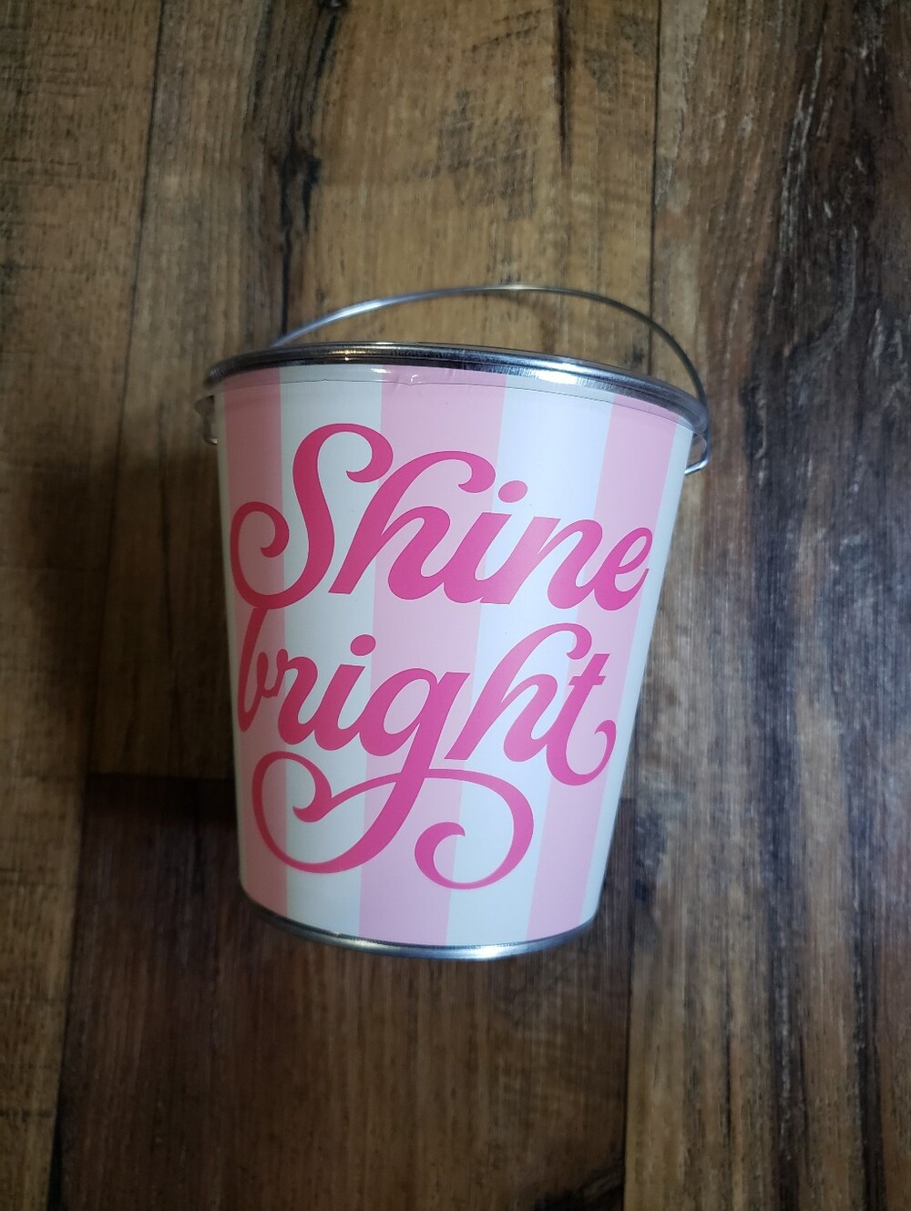 Dolly Parton Shine Bright 16 Oz Citronella Candle